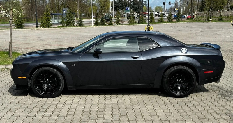 Dodge Challenger cena 141450 przebieg: 125025, rok produkcji 2017 z Płock małe 631